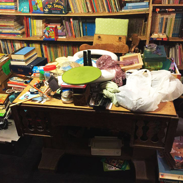 Keeley’s desk makes Katie and Loni not feel so bad about their desks :)